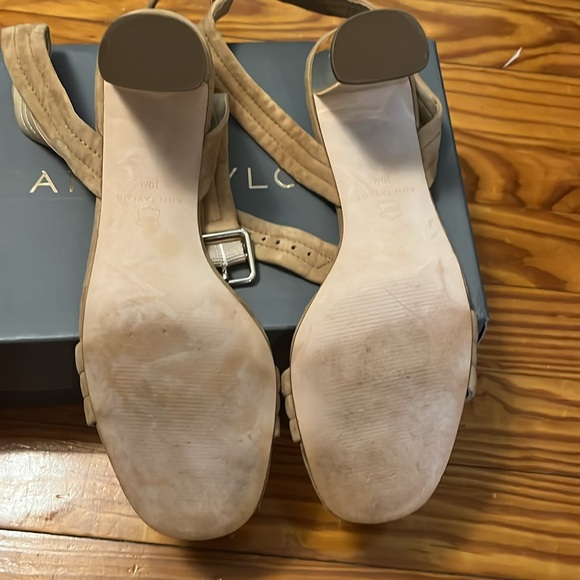EUC Ann Taylor Rowan suede block heel size 10 - Picture 5 of 6